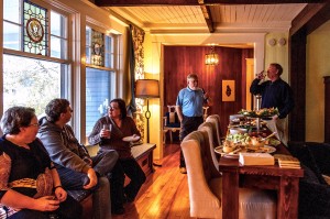 Corporate cocktail at the Lumber Baron's House / Cocktail corporatif à la Maison des barons forestiers