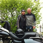 Motorcycle couple during their stay at the Presidents' Suites. in Haileybury. / Un couple en moto pendant leur séjour aux Suites des Présidents.