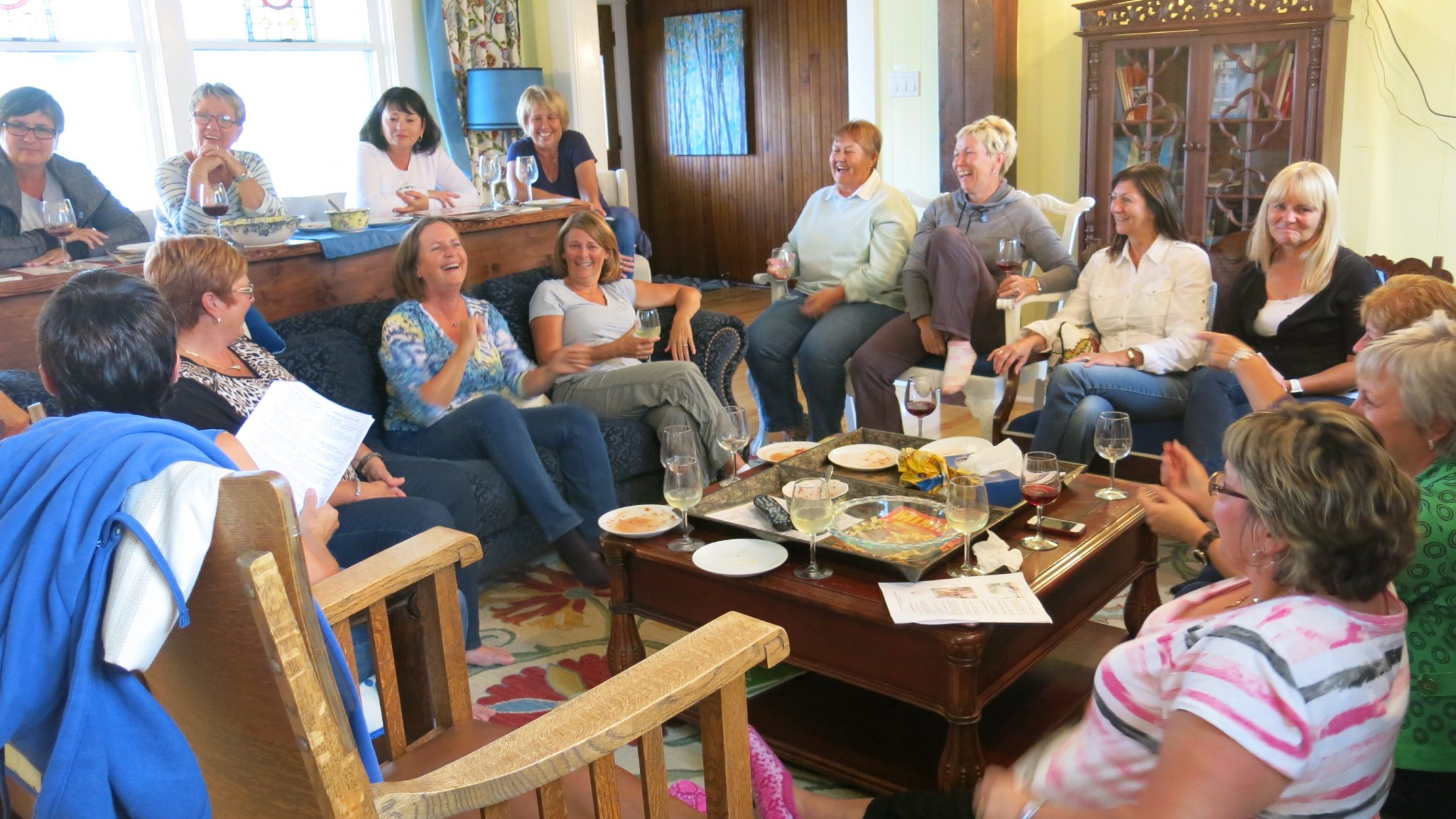 Activity Group Enjoying the Presidents' Suites Lumber Baron's House / groupe d'activité profitant de la Maison des barons forestiers des Suites des Présidents