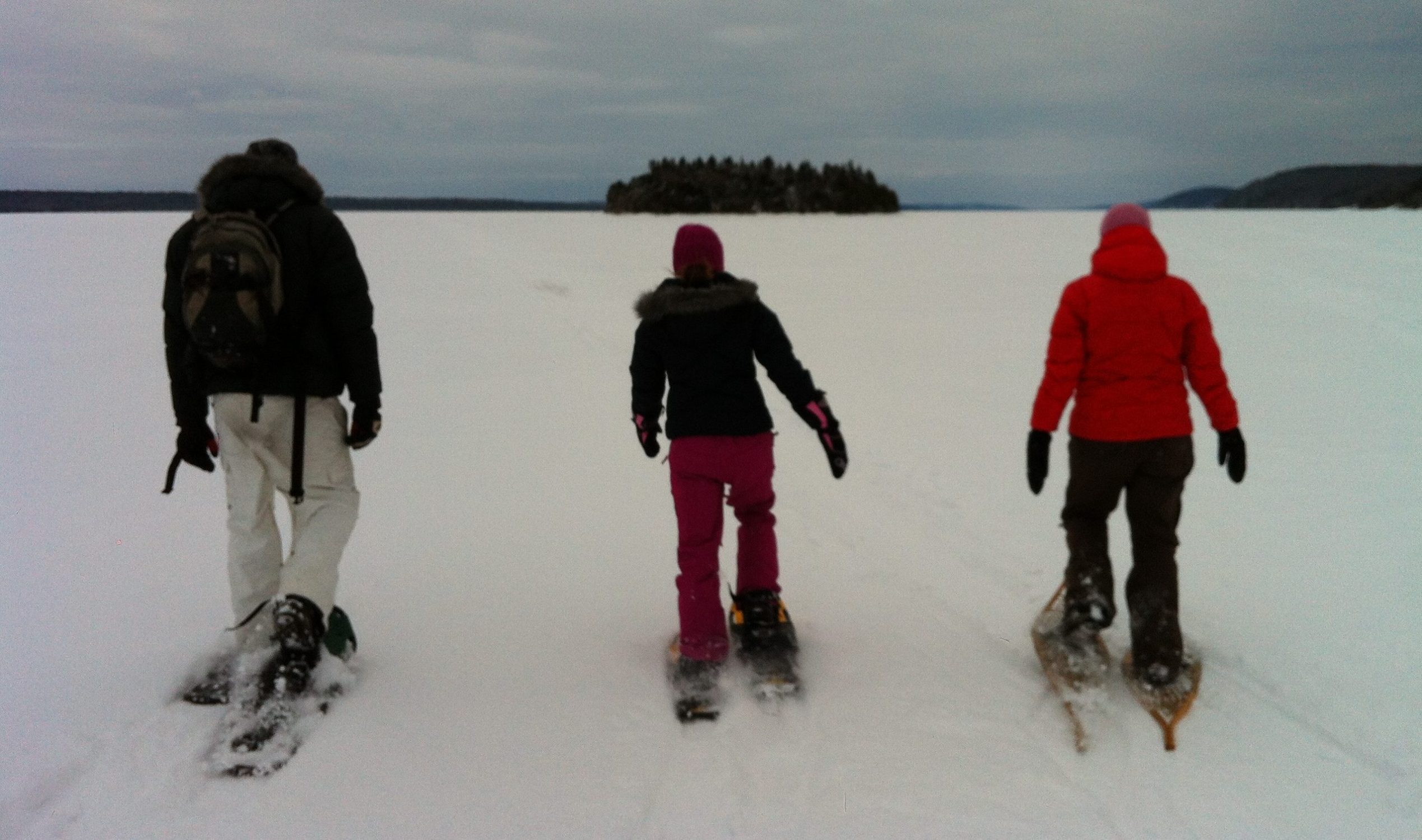 Randonée en raquettes jusqu'à l'île Farr sur le lac Témiscamingue