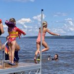 Quai pour la natation et la pêche à lîle Farr